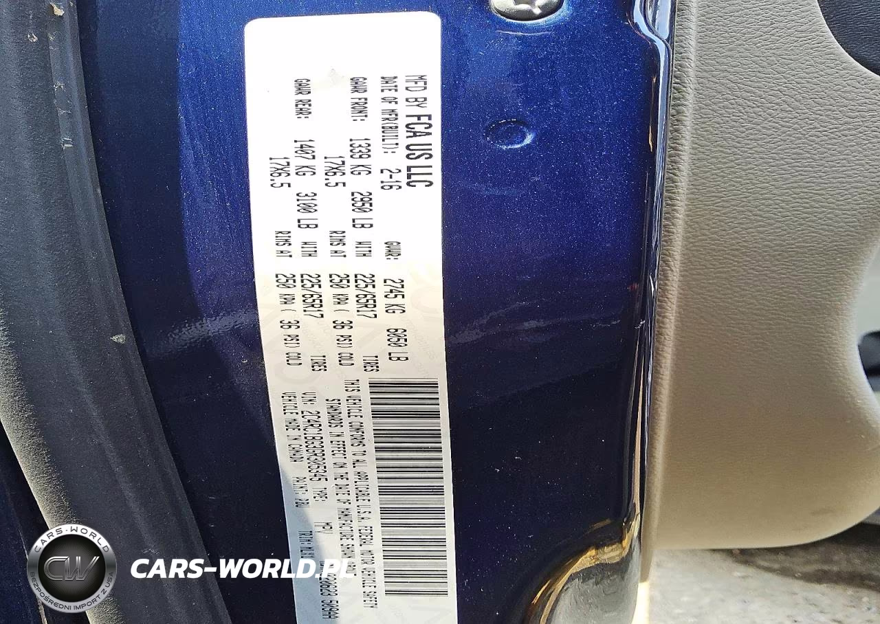 2016 Chrysler Town & Country Touring VIN:2C4RC1BG3GR305345 - 13
