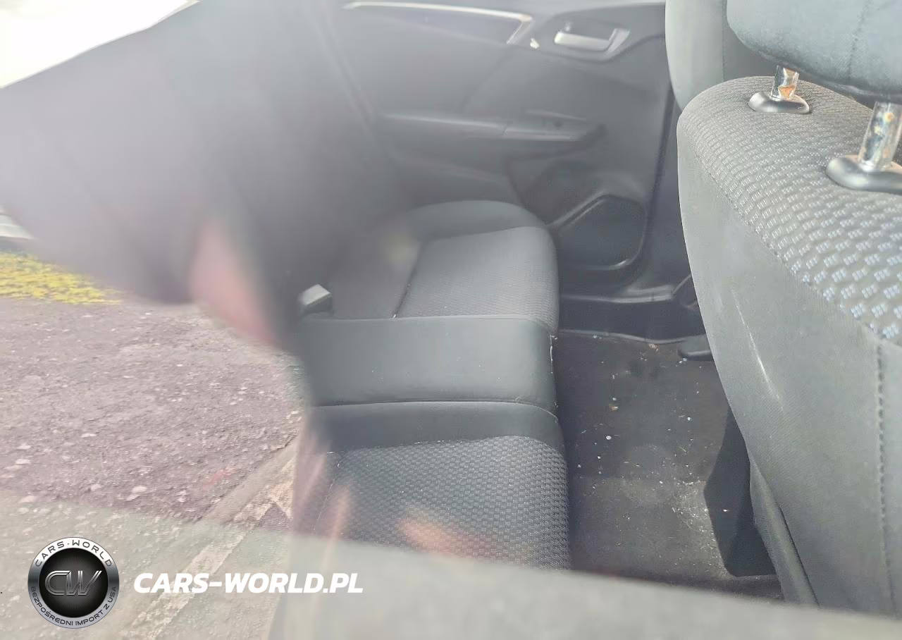 2020 Honda Fit Lx VIN:3HGGK5H42LM732369 - 10