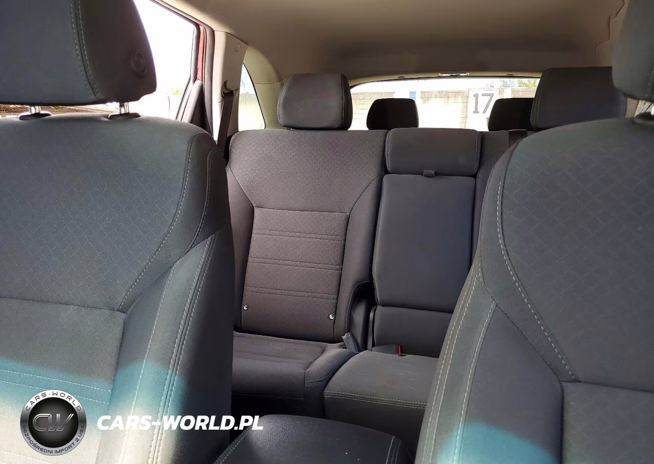 2020 Kia Sorento S VIN:5XYPG4A58LG695872 - 10