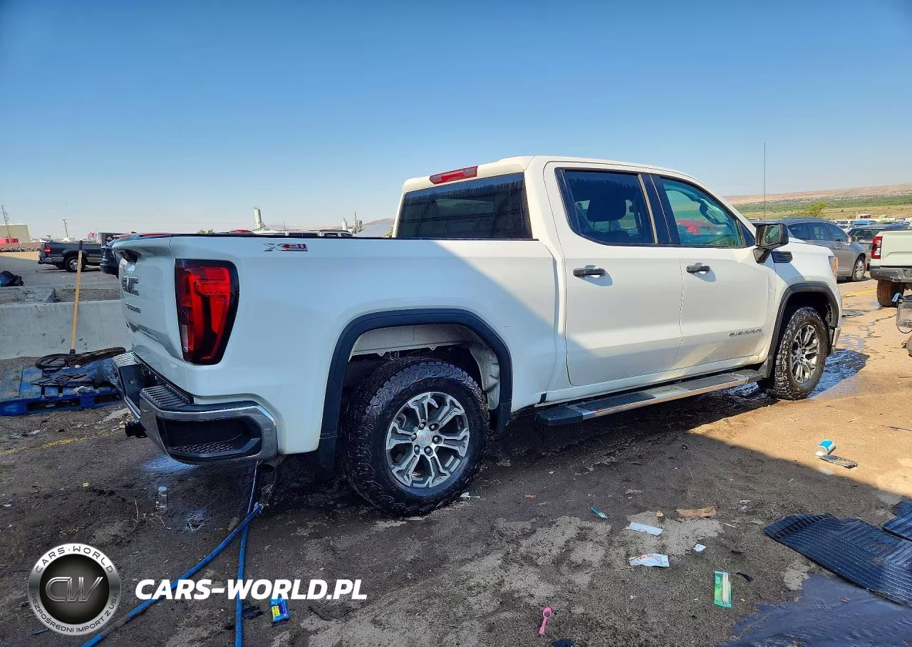 2024 GMC Sierra K1500 VIN:1GTUUAED2RZ327094 - 3