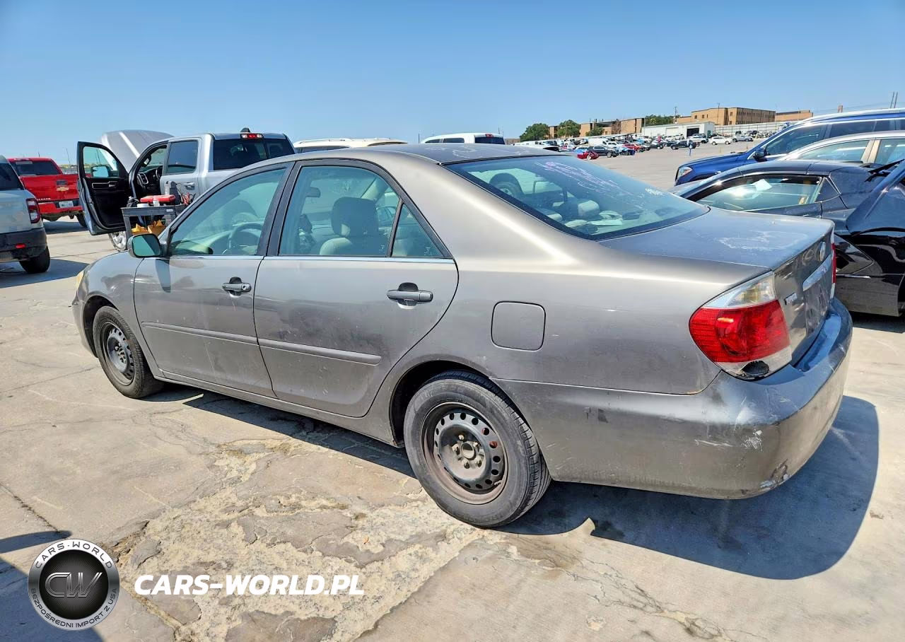 2006 Toyota Camry Le VIN:4T1BE32K56U679013 - 2