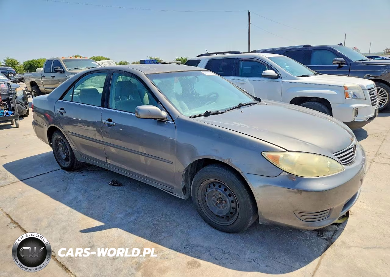 2006 Toyota Camry Le VIN:4T1BE32K56U679013 - 4