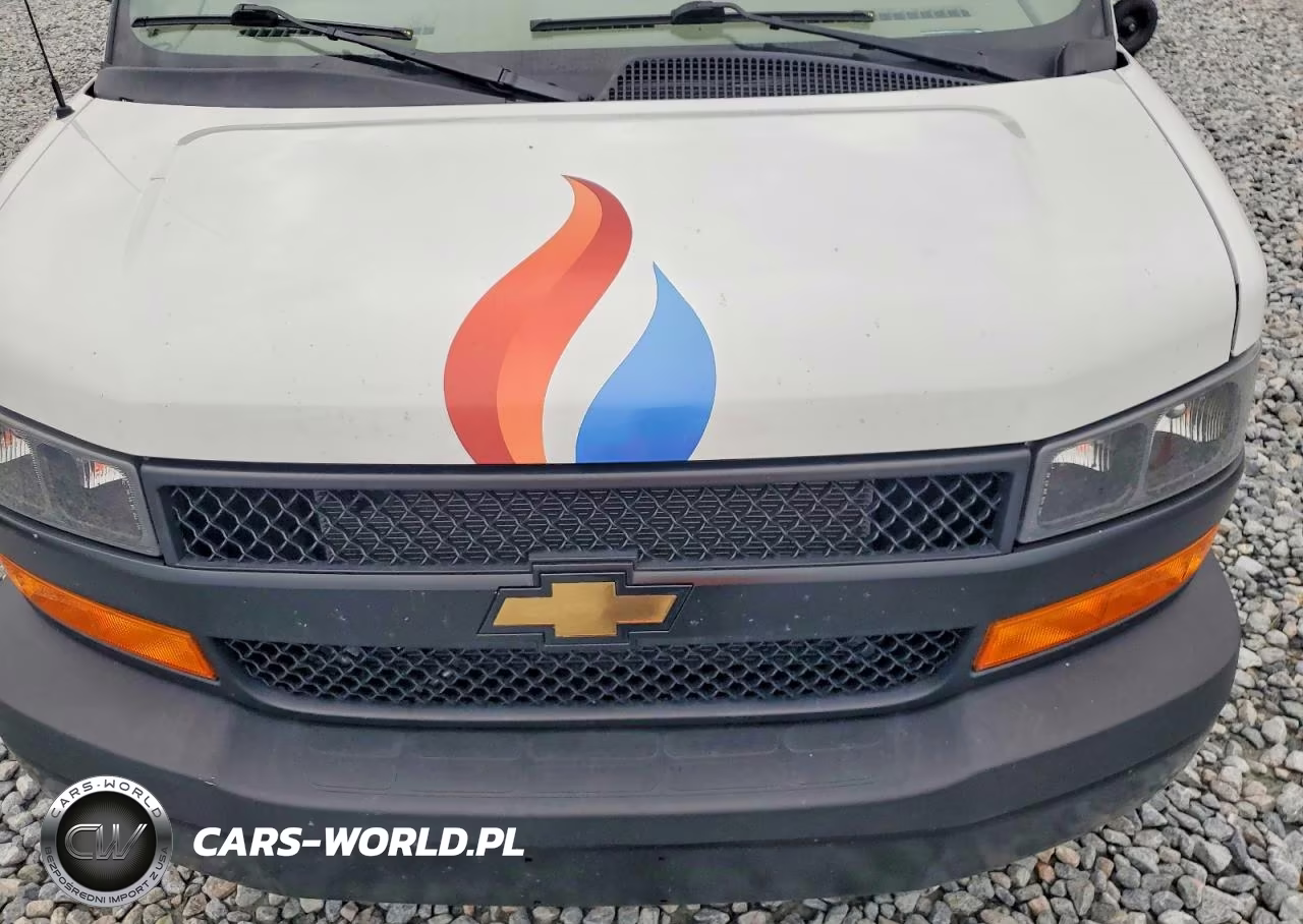 2025 Chevrolet Express G2500 VIN:1GCWGAF70S1144211 - 12