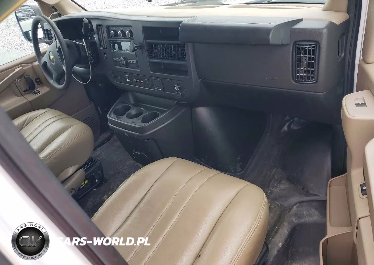 2025 Chevrolet Express G2500 VIN:1GCWGAF70S1144211 - 8