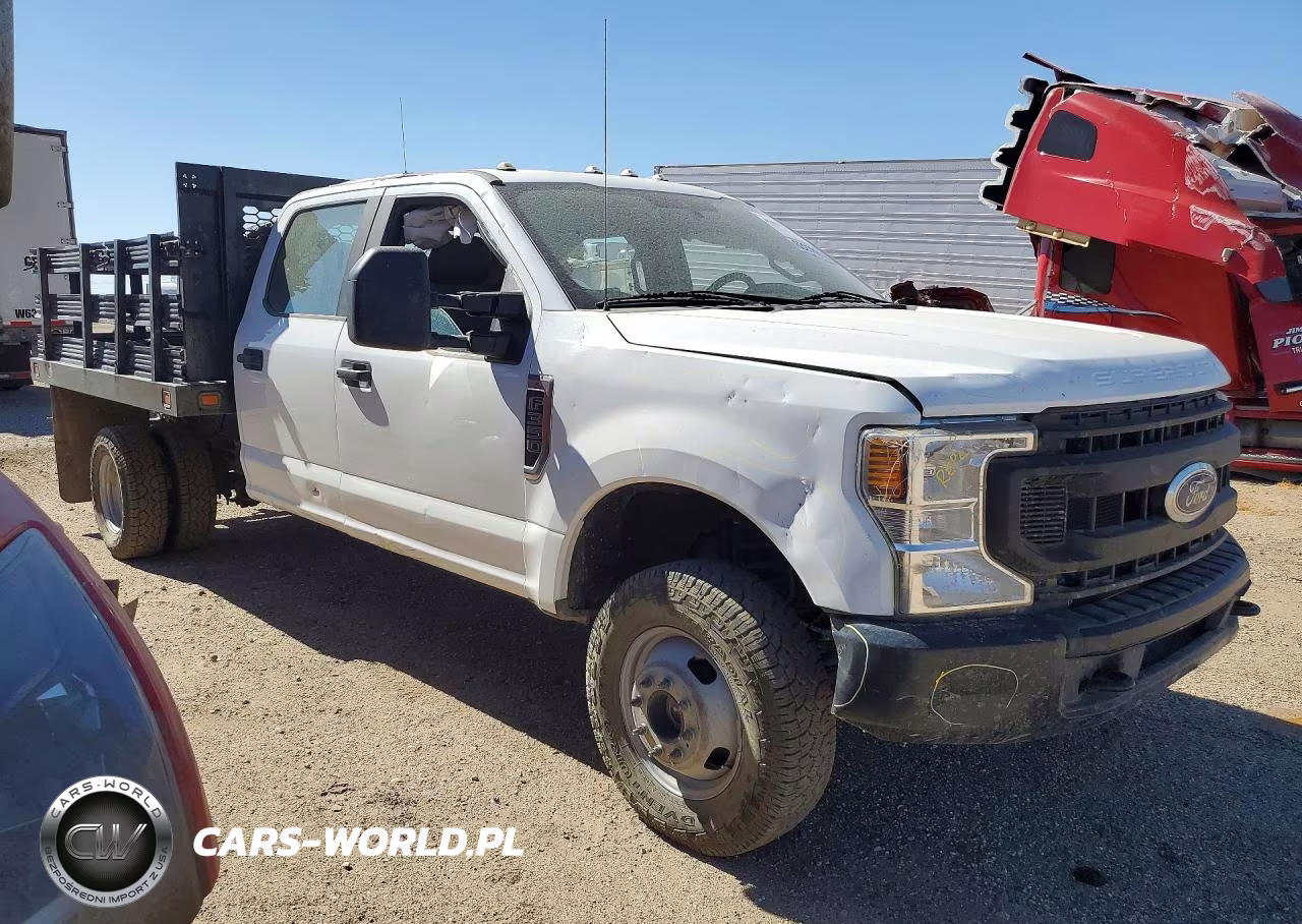 2022 Ford F-350 Chassis VIN:1FD8W3H62NED17361 - 4