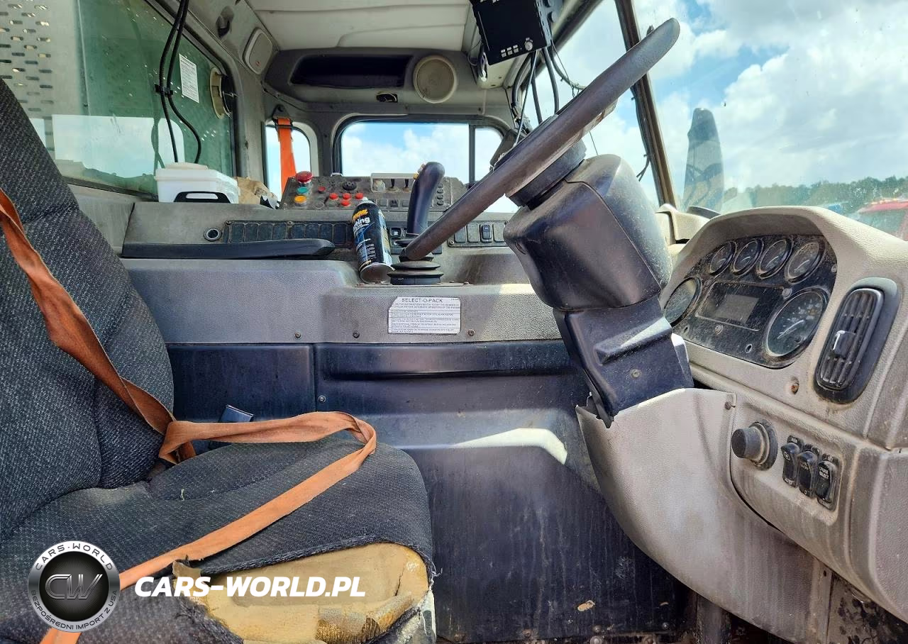 2016 Peterbilt 320 VIN:3BPZLJ0X9FF280268 - 7