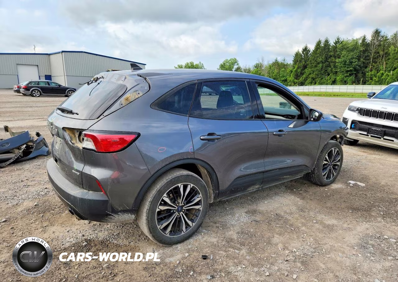 2021 Ford Escape Se VIN:1FMCU9G60MUB07964 - 3