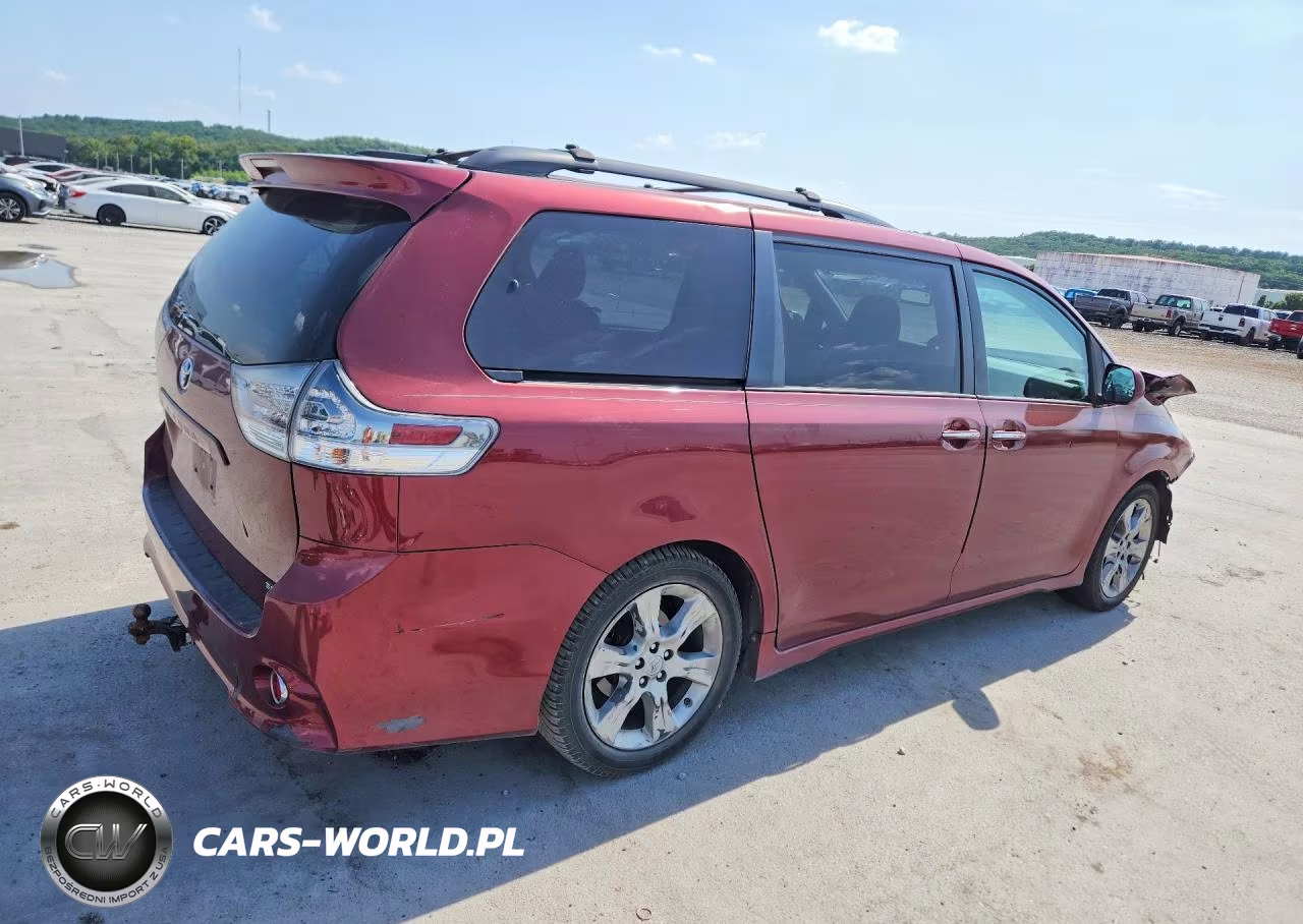 2015 Toyota Sienna Sport VIN:5TDXK3DC7FS536058 - 3