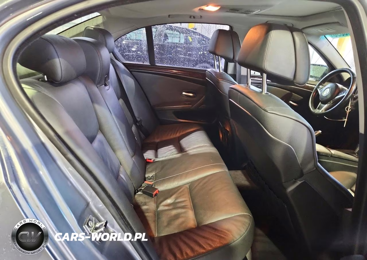 2009 BMW 535 Xi VIN:WBANV93569C133809 - 10