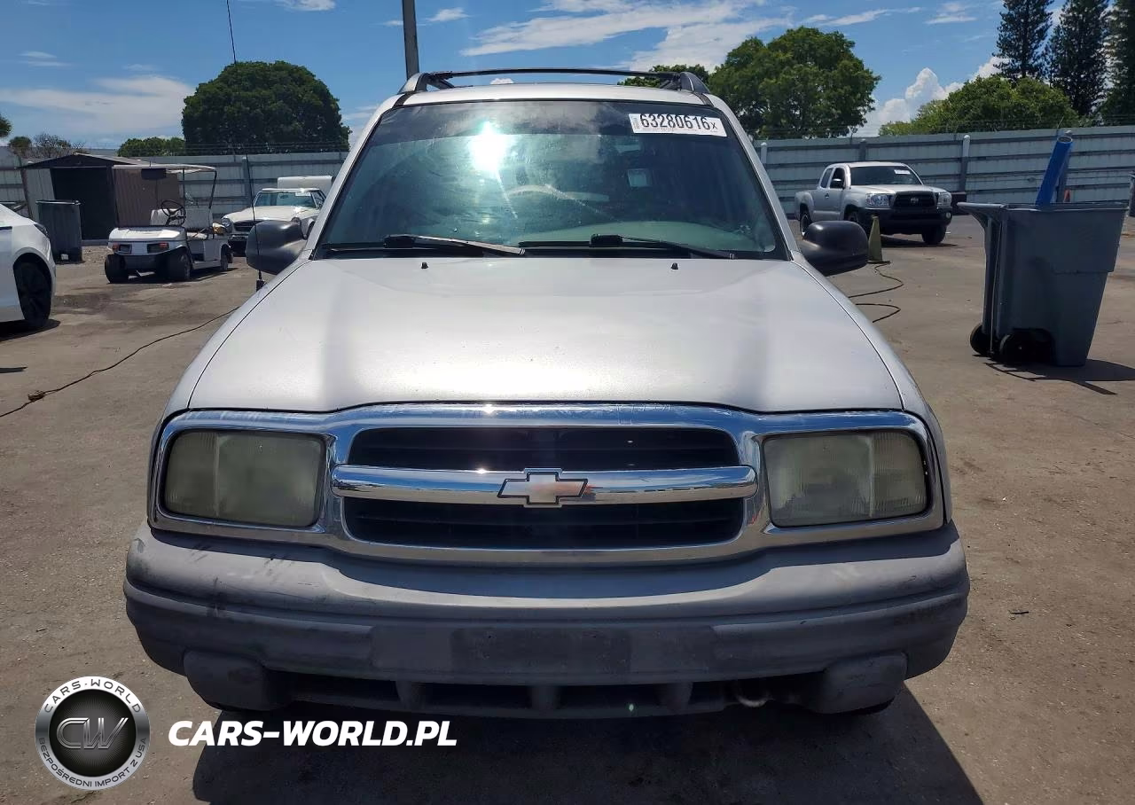 2003 Chevrolet Tracker VIN:2CNBJ134X36928206 - 5