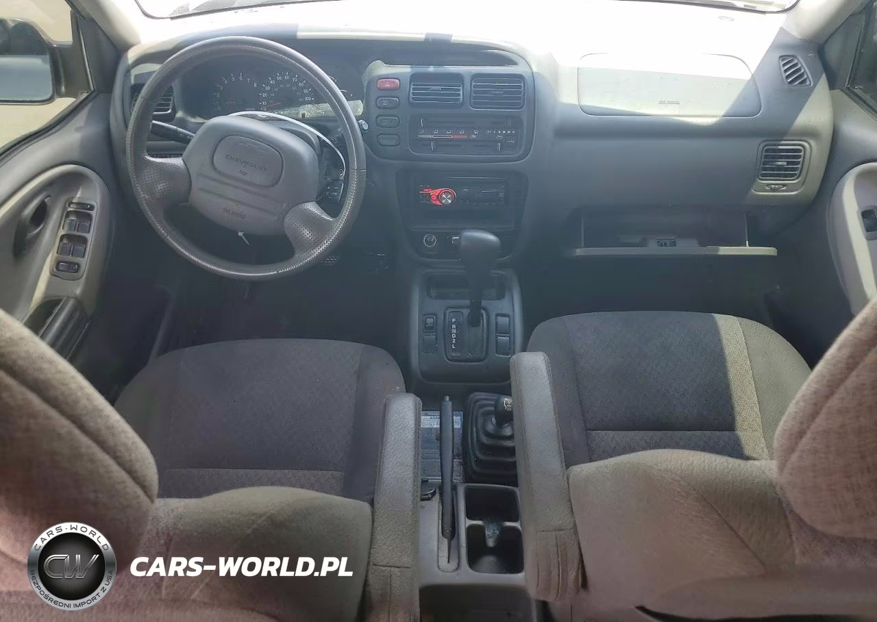 2003 Chevrolet Tracker VIN:2CNBJ134X36928206 - 8