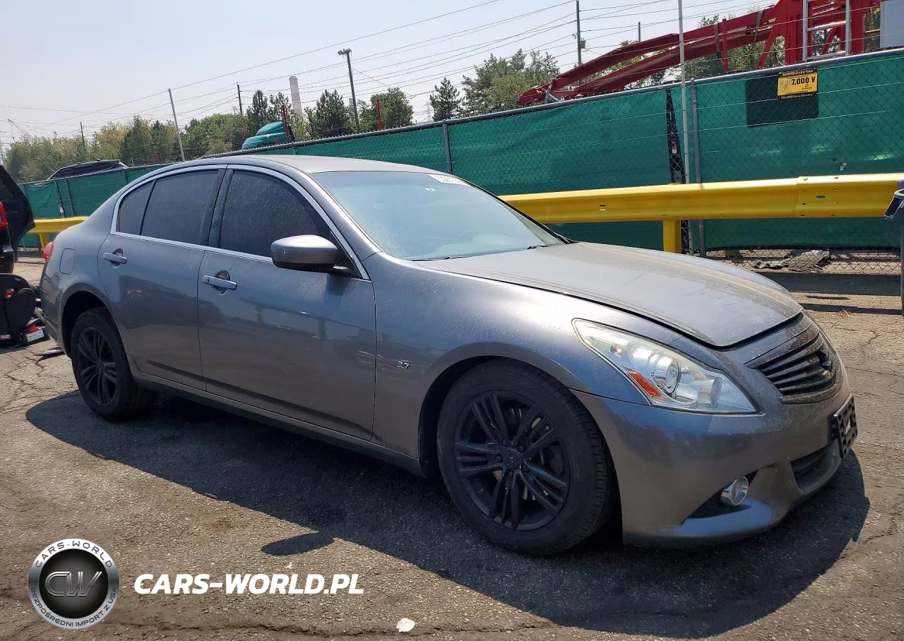 2015 Infiniti Q40 Base VIN:JN1CV6AR8FM520501 - 4