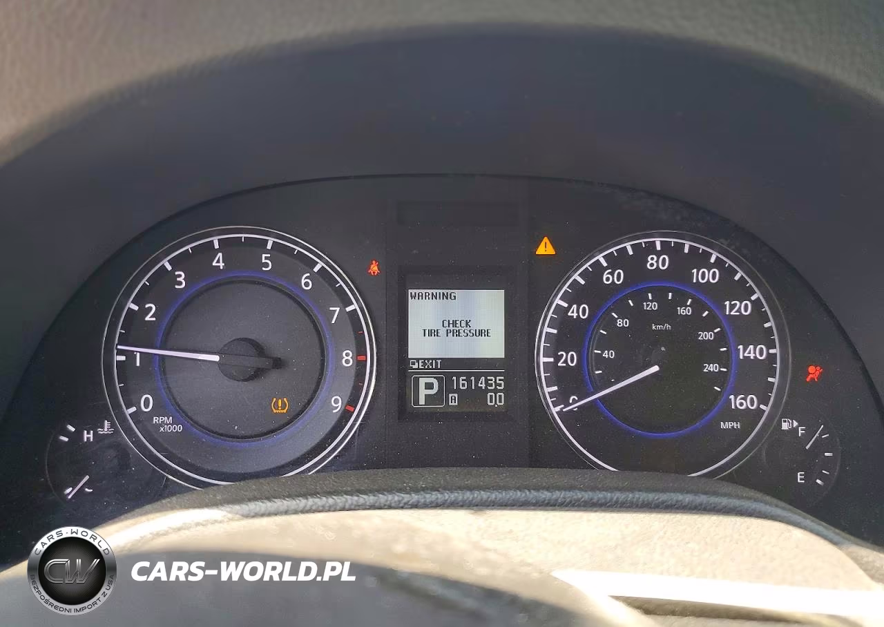 2015 Infiniti Q40 Base VIN:JN1CV6AR8FM520501 - 9