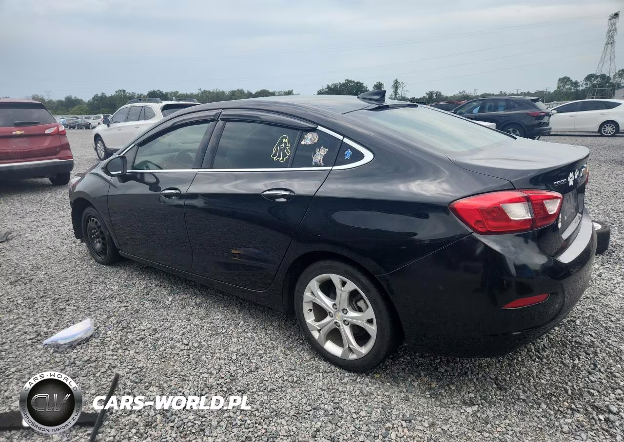 2018 Chevrolet Cruze Premier VIN:1G1BF5SMXJ7241862 - 2