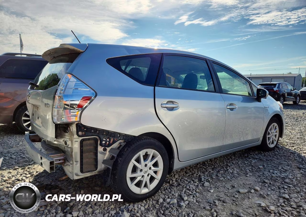2012 Toyota Prius V Three VIN:JTDZN3EU9C3065146 - 3