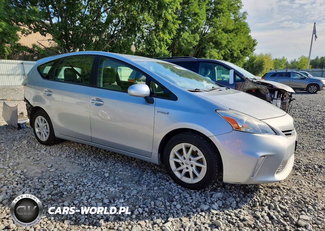 2012 Toyota Prius V Three VIN:JTDZN3EU9C3065146 - 4