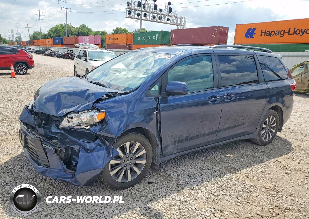 2018 Toyota Sienna Le VIN:5TDJZ3DC8JS206861 - 1