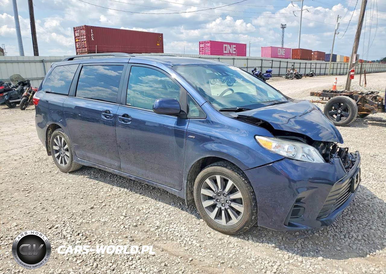 2018 Toyota Sienna Le VIN:5TDJZ3DC8JS206861 - 4