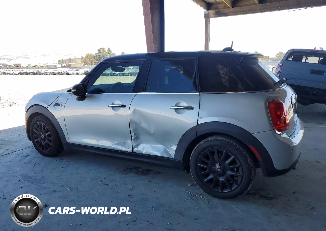 2018 Mini Cooper VIN:WMWXU1C52J2F81152 - 2