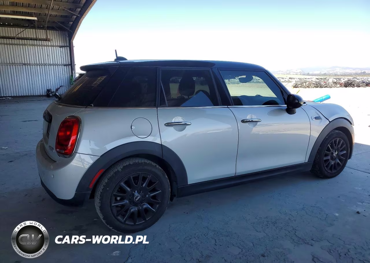 2018 Mini Cooper VIN:WMWXU1C52J2F81152 - 3