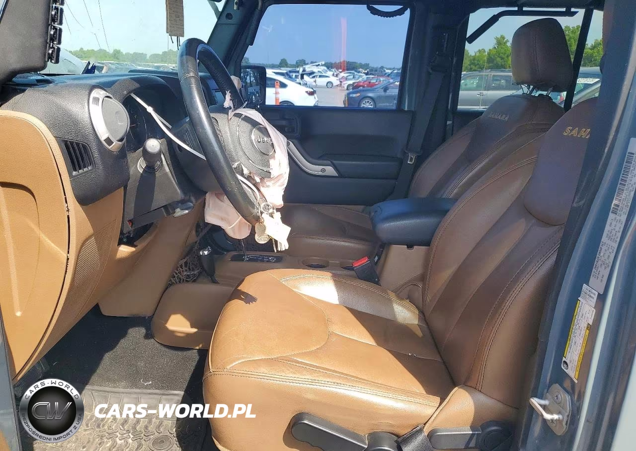 2015 Jeep Wrangler Unlimited Sahara VIN:1C4BJWEG1FL555769 - 7