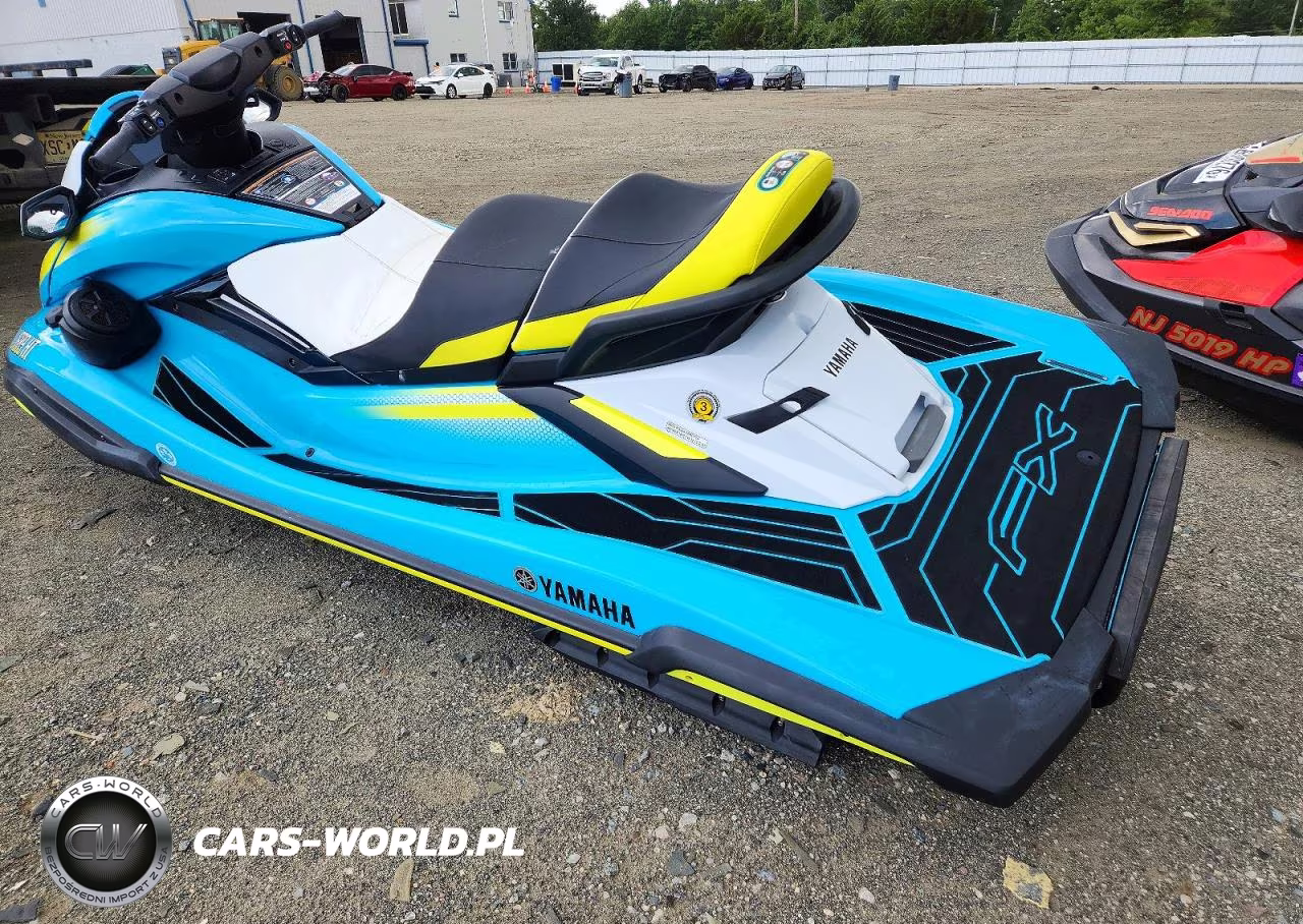 2023 Yamaha Fx Cruiser Ho - Personal Watercraft VIN:YAMA0563B323 - 3