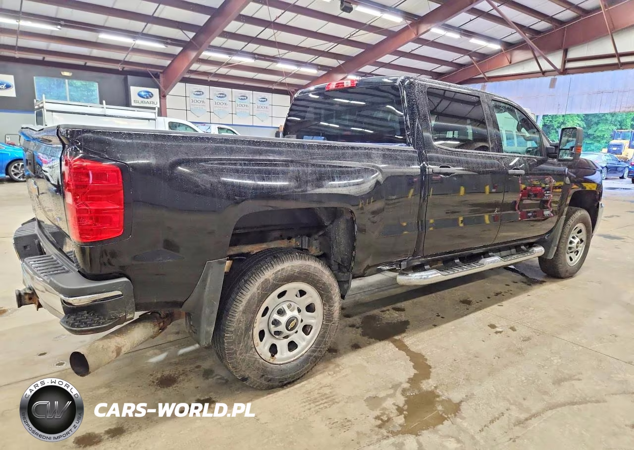 2019 Chevrolet Silverado K3500 VIN:1GC4KVCY6KF173337 - 3