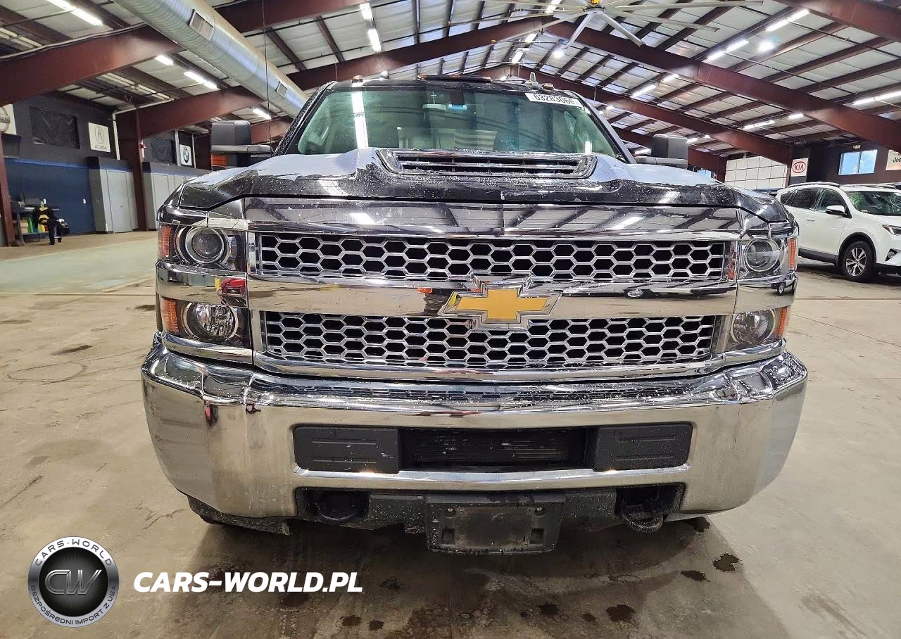 2019 Chevrolet Silverado K3500 VIN:1GC4KVCY6KF173337 - 5
