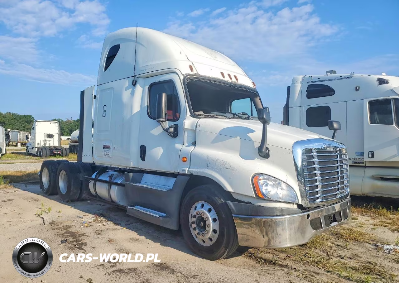 2013 Freightliner Cascadia Semi Truck VIN:1FUJGLDR4DSBR4774 - 4