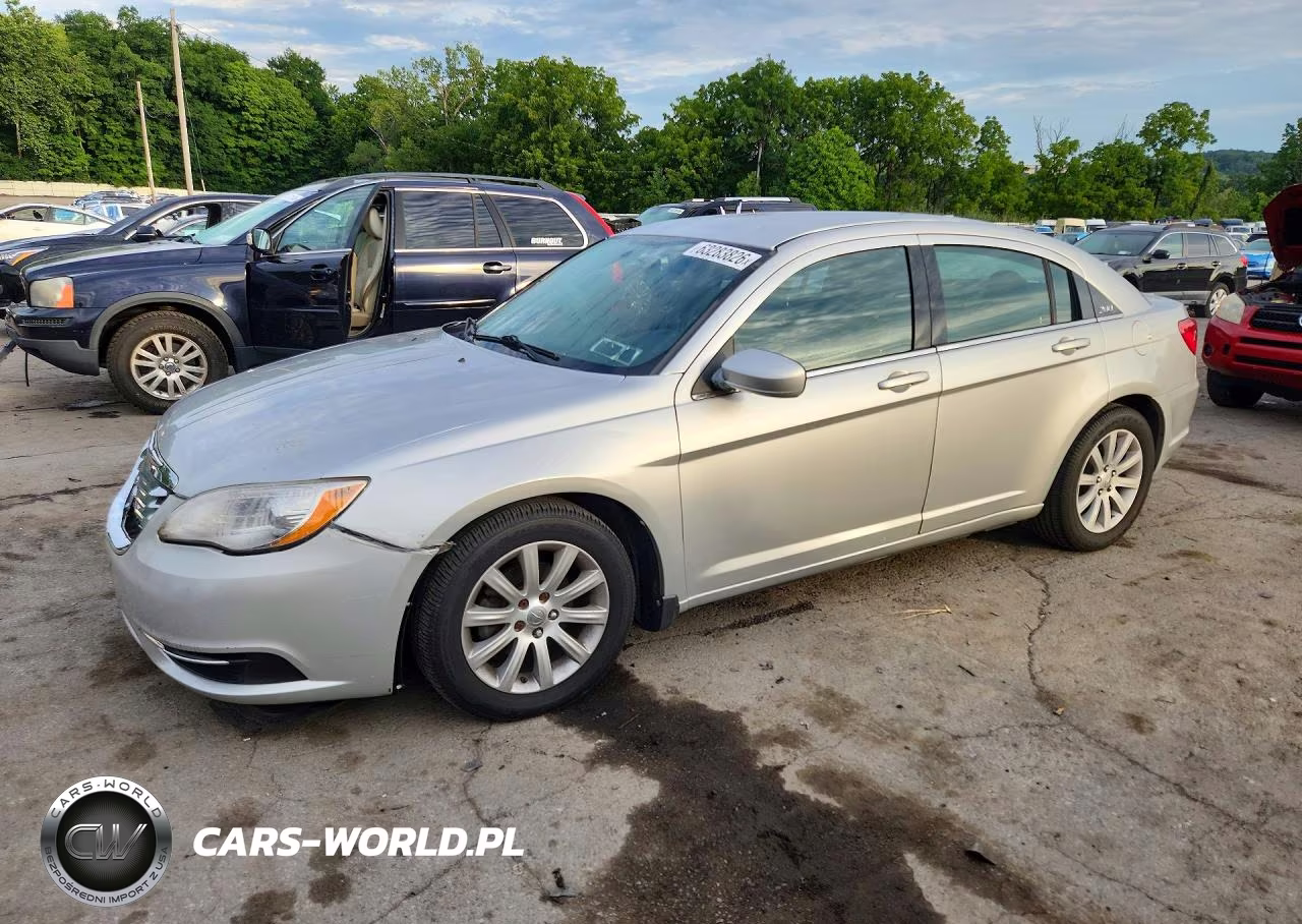 2011 Chrysler 200 Touring – zdjęcie 1 z 12