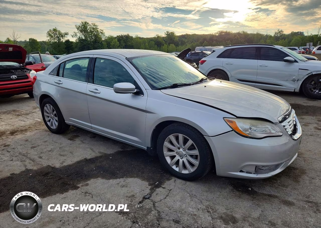 2011 Chrysler 200 Touring VIN:1C3BC1FG5BN503706 - 4