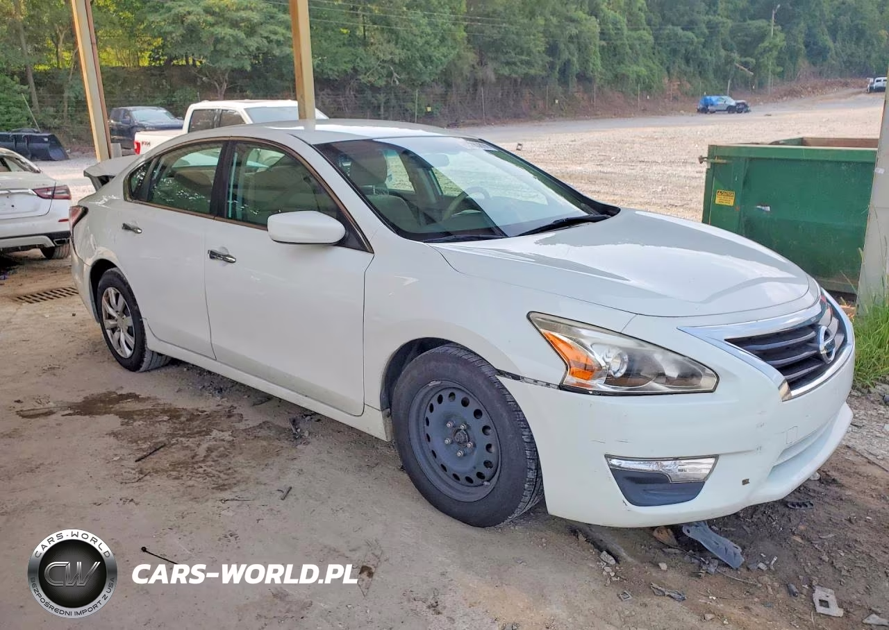 2015 Nissan Altima 2.5 S VIN:1N4AL3AP5FN388286 - 4