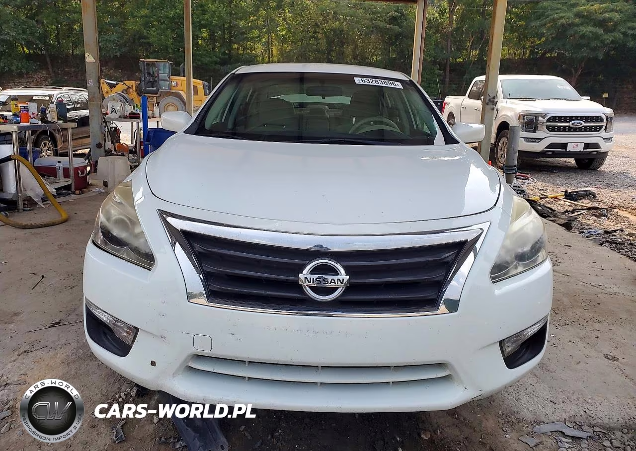 2015 Nissan Altima 2.5 S VIN:1N4AL3AP5FN388286 - 5