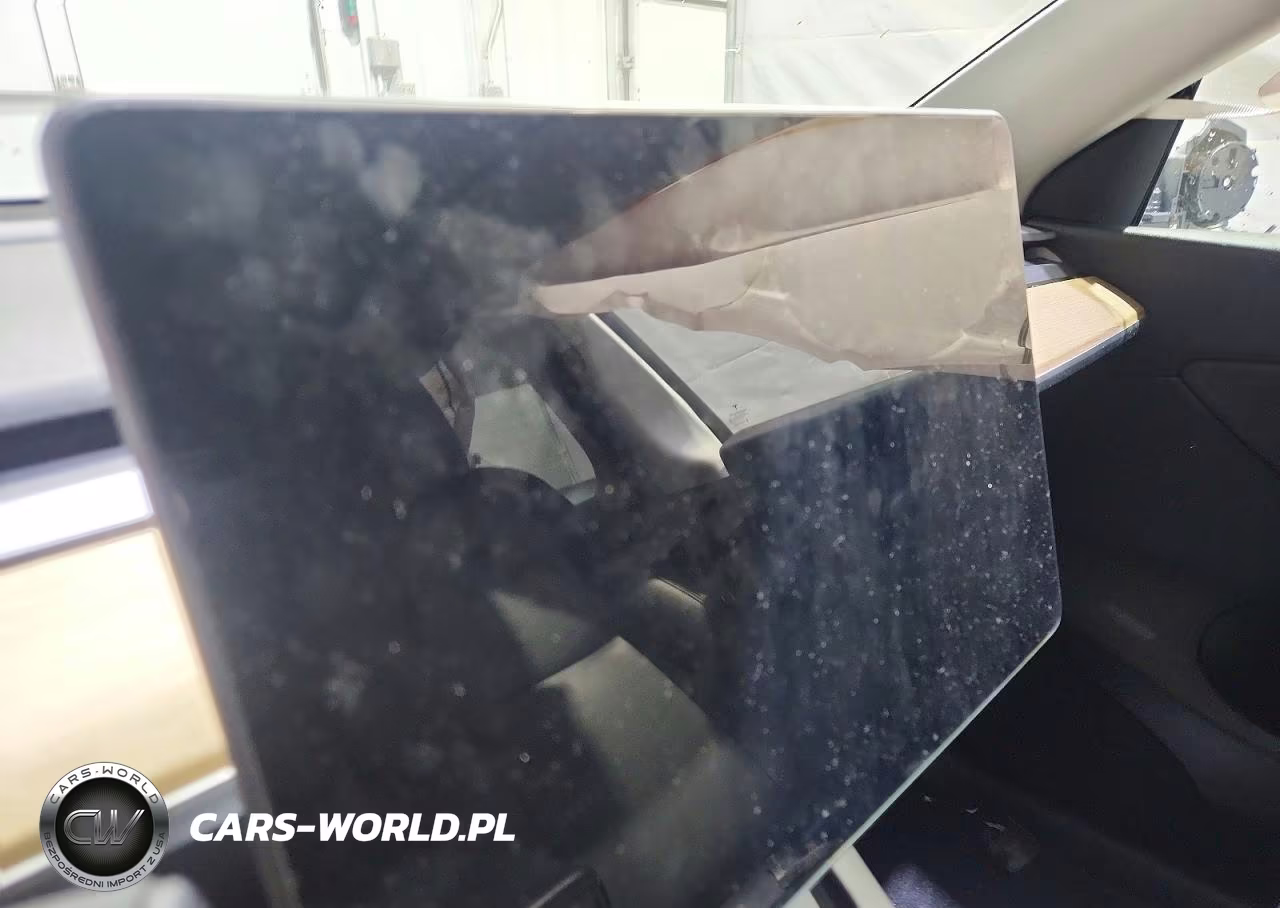 2021 Tesla Model Y VIN:5YJYGDEE2MF191017 - 9
