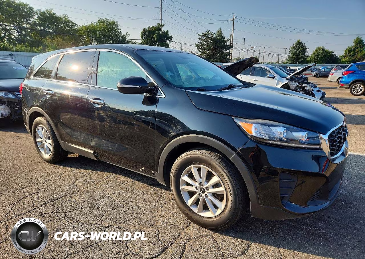 2020 Kia Sorento S VIN:5XYPG4A5XLG612281 - 4