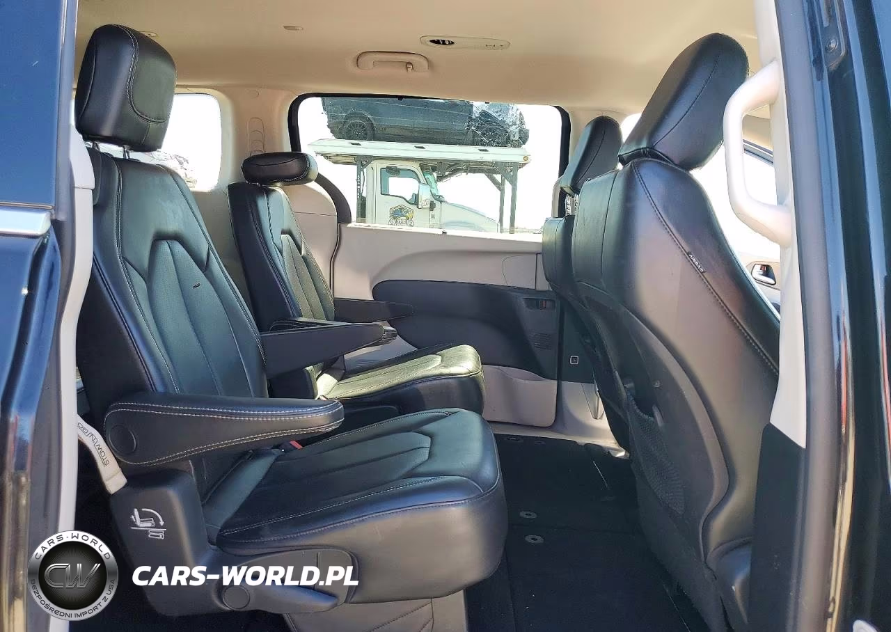 2020 Chrysler Voyager Lxi VIN:2C4RC1DG3LR266148 - 11