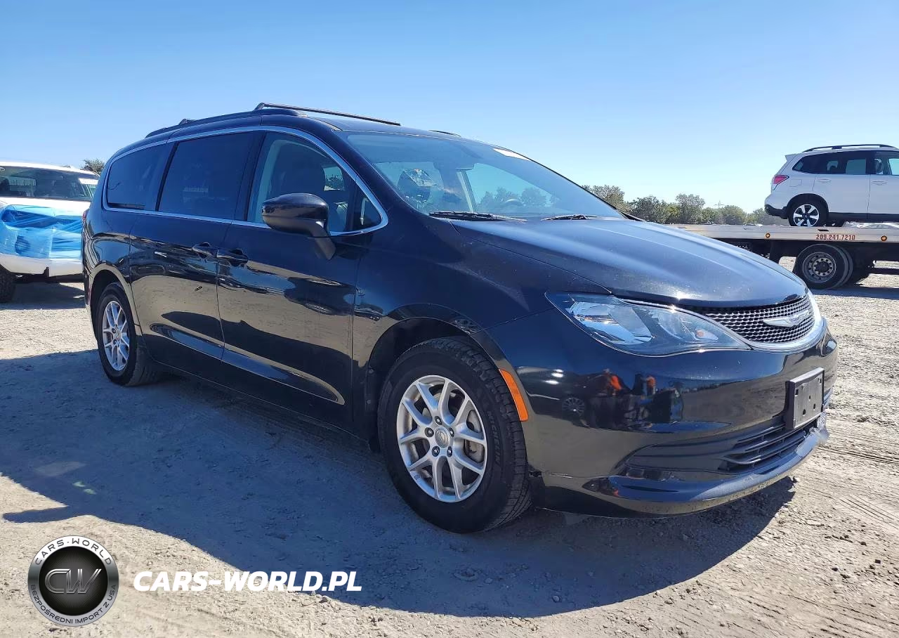 2020 Chrysler Voyager Lxi VIN:2C4RC1DG3LR266148 - 4