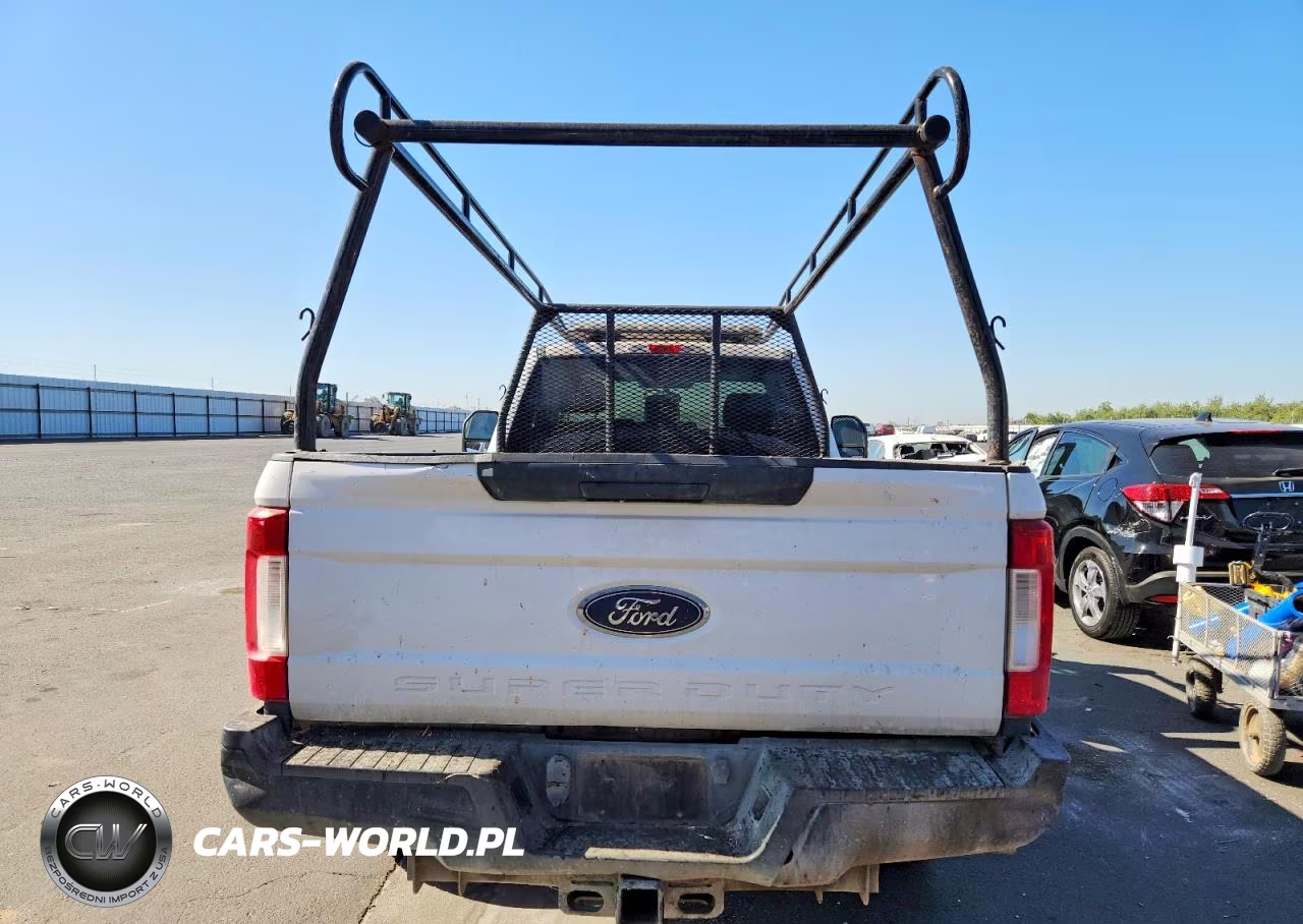 2017 Ford F350 Super Duty VIN:1FTRF3ATXHEC09826 - 10
