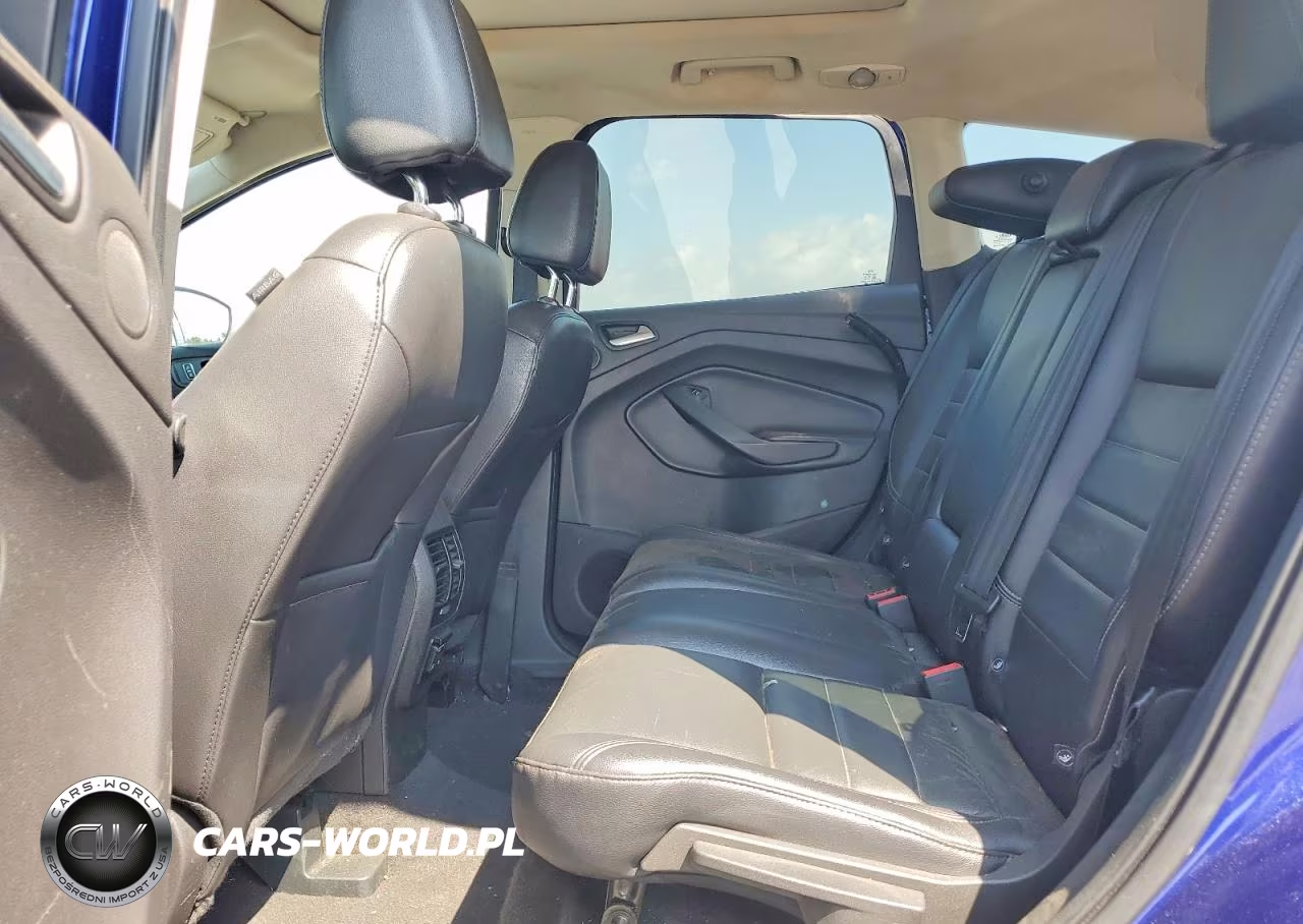 2016 Ford Escape Titanium VIN:1FMCU9J96GUB50468 - 10