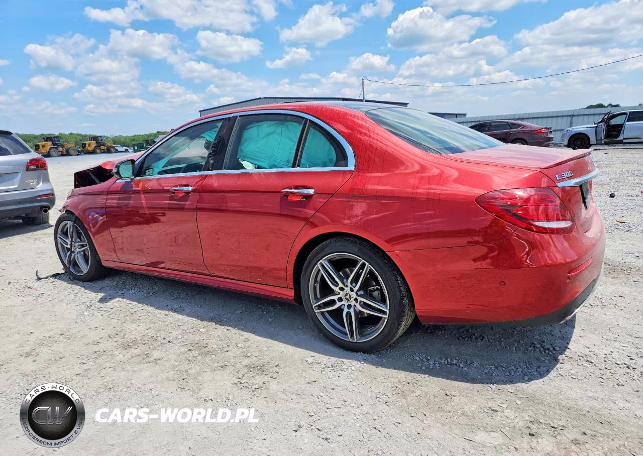 2018 Mercedes-Benz E 300 VIN:WDDZF4JB2JA302615 - 2