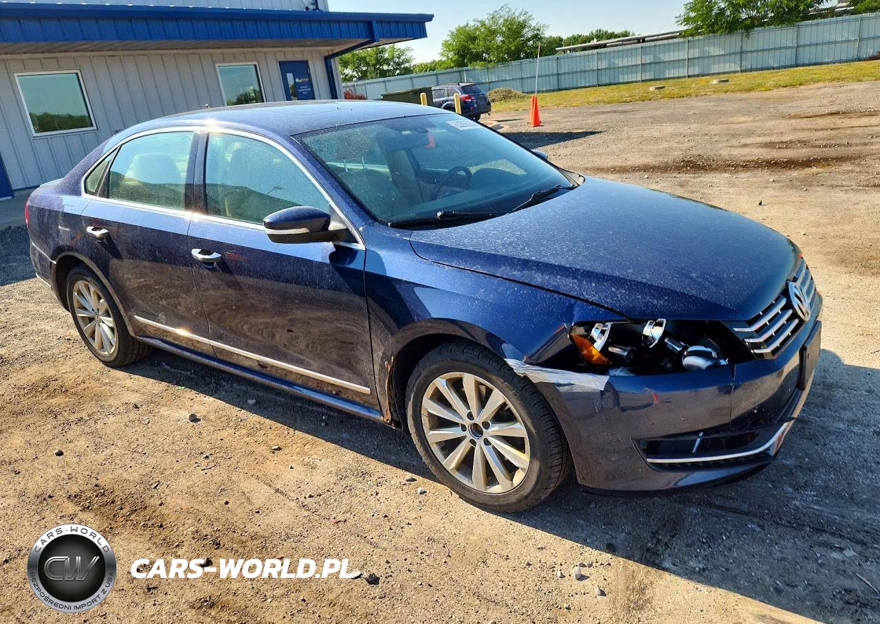 2013 Volkswagen Passat Sel VIN:1VWCH7A38DC058043 - 4