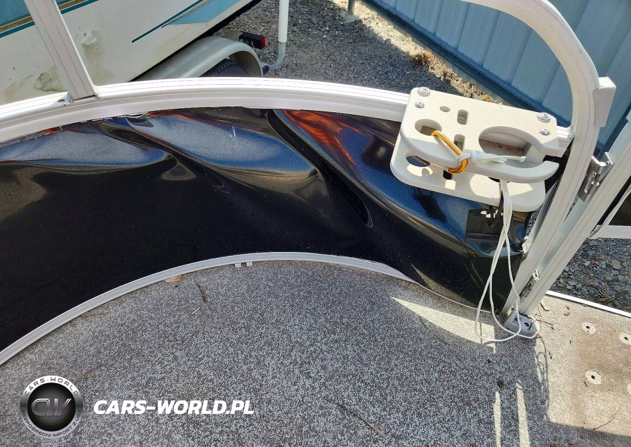 2017 Sun Tracker Fishing Barge 20 Pontoon Boat VIN:BUJ43016L617 - 10