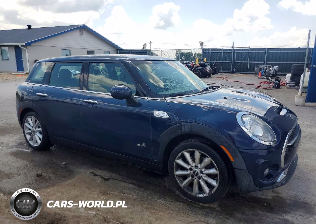 2017 Mini Cooper S Clubman All4 VIN:WMWLU5C33H2E83830 - 4