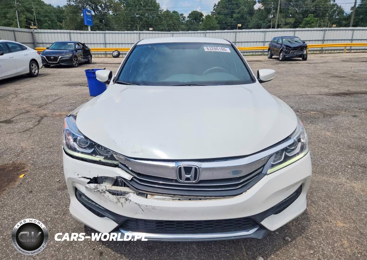 2017 Honda Accord Sport VIN:1HGCR2F52HA130712 - 5