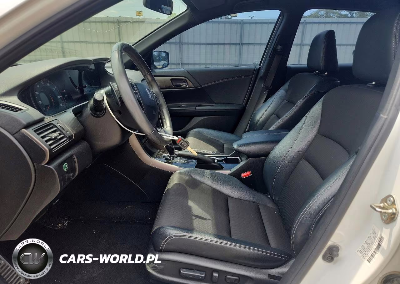 2017 Honda Accord Sport VIN:1HGCR2F52HA130712 - 7