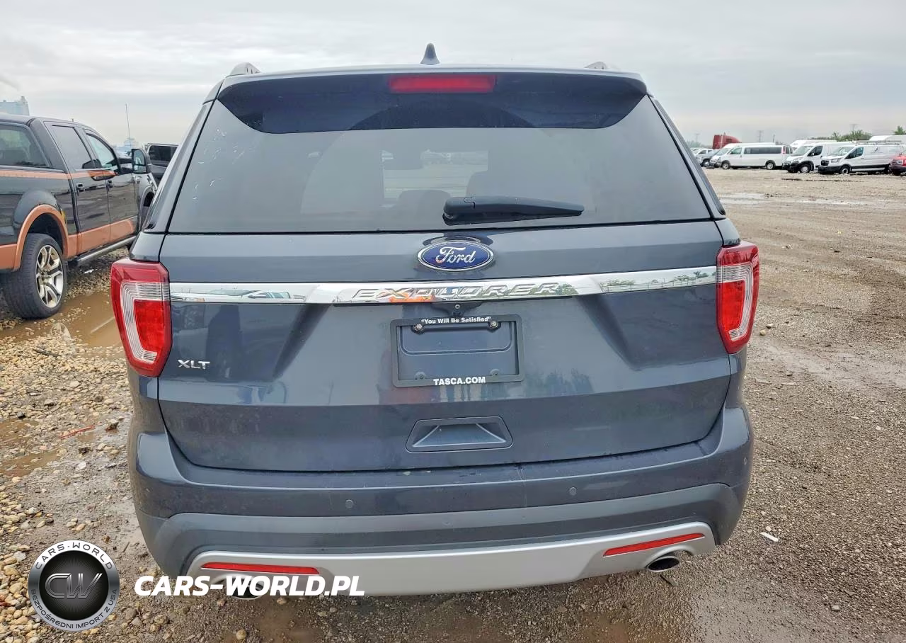 2017 Ford Explorer Xlt VIN:1FM5K7D87HGD24554 - 6