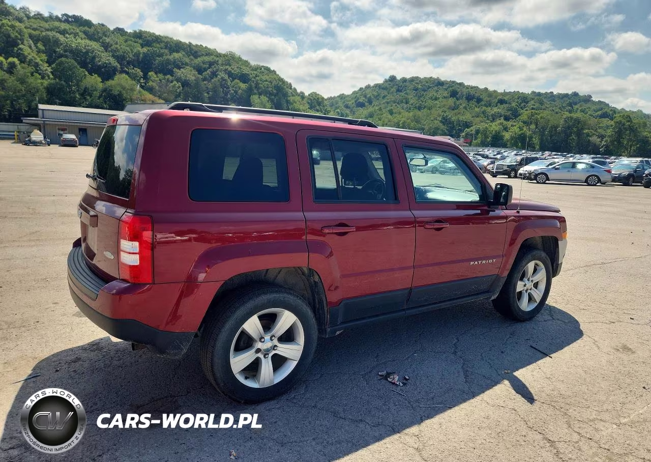 2016 Jeep Patriot Latitude VIN:1C4NJRFBXGD647279 - 3