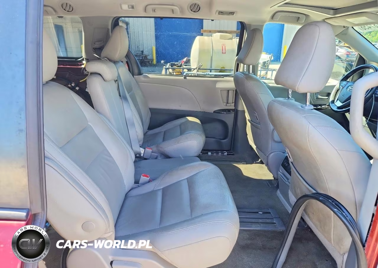 2018 Toyota Sienna Xle 8-Passenger VIN:5TDYZ3DC5JS939982 - 11