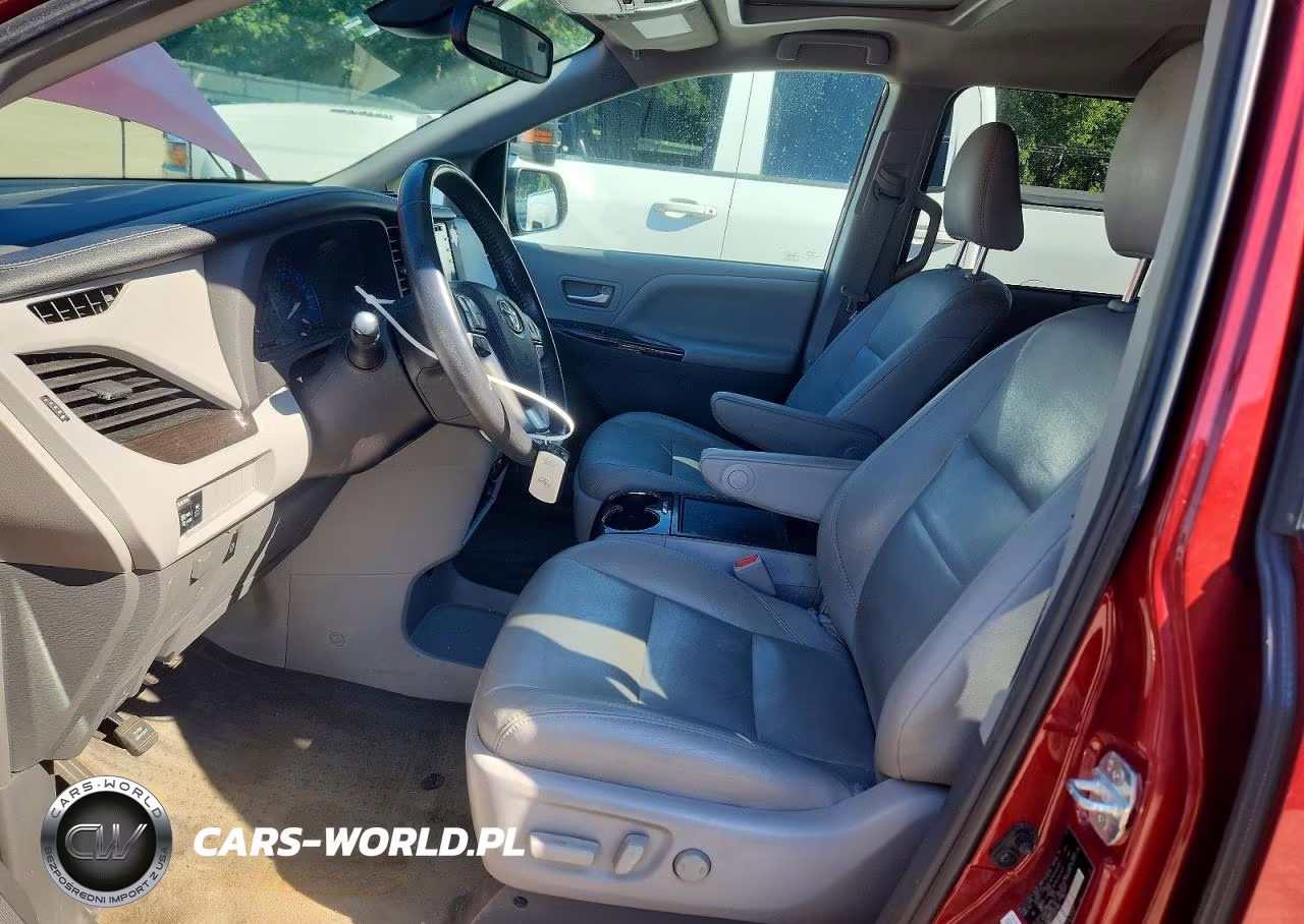 2018 Toyota Sienna Xle 8-Passenger VIN:5TDYZ3DC5JS939982 - 7