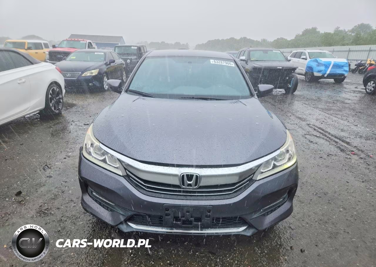2017 Honda Accord Sport VIN:1HGCR2F58HA145232 - 5